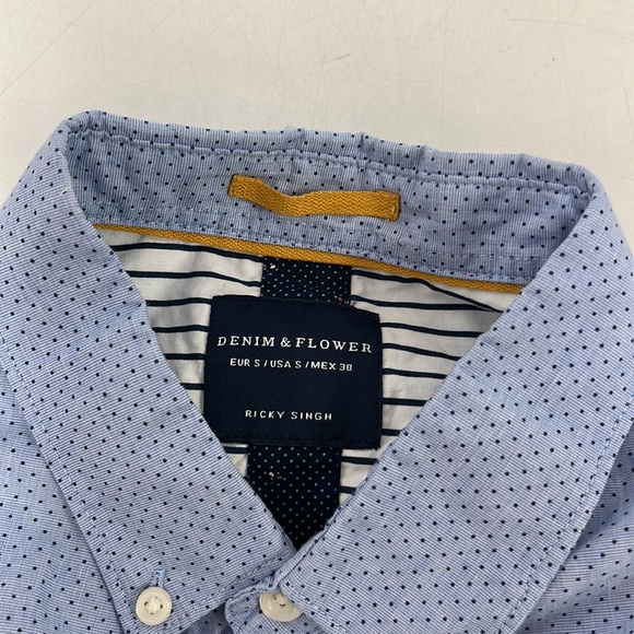 SOLD IN STORE Denim & Flower shirt! - Picture 2 of 3